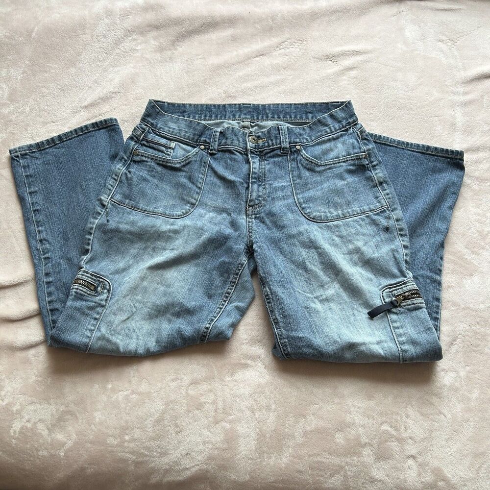 Y2k low rise capris/ cargo capris - Picture 2 of 6